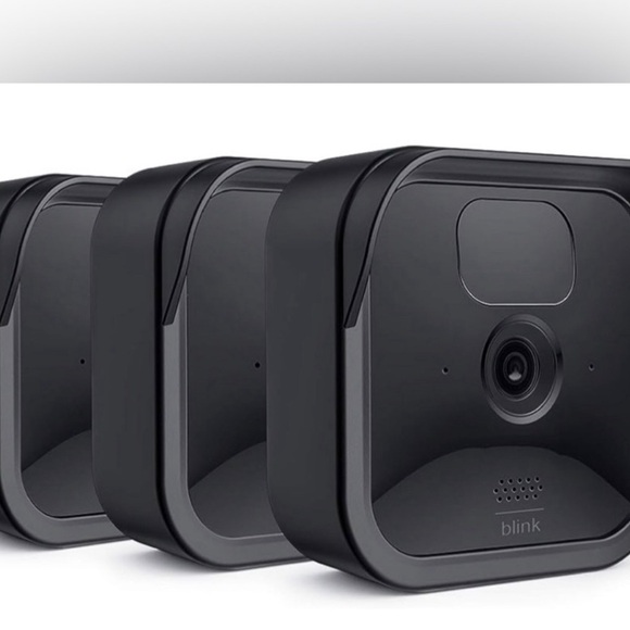 2 TWO Cameras Blink (3rd Gen) NIB + 3 Camera
Silicone Skin Covers NIB - Picture 4 of 12